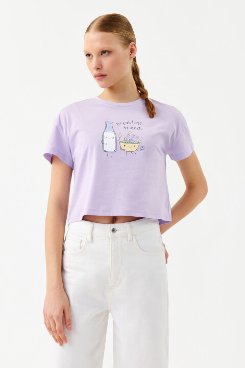 Футболка укороченная с принтом, Сиреневый, Футболка укороченная с принтом
Футболка укороченная с принтом, Сиреневый, Футболка укороченная с принтом