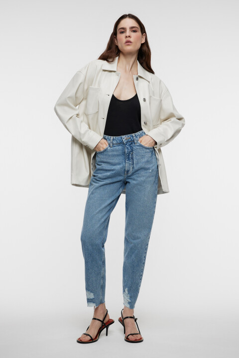 Рубашка oversize кожаная с нагрудными карманами, Бежевый, Рубашка oversize кожаная с нагрудными карманами
Рубашка oversize кожаная с нагрудными карманами, Бежевый, Рубашка oversize кожаная с нагрудными карманами