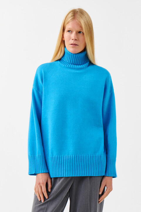 Свитер SWEATER свободный с боковыми разрезами, Голубой, Свитер SWEATER свободный с боковыми разрезами
Свитер SWEATER свободный с боковыми разрезами, Голубой, Свитер SWEATER свободный с боковыми разрезами