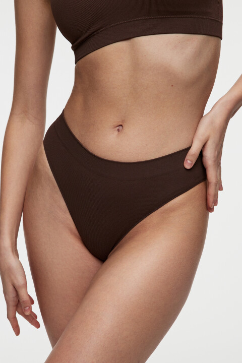 Трусики-слипы гладкие бесшовные со средней посадкой, Коричневый, Трусики-слипы гладкие бесшовные со средней посадкой
Трусики-слипы гладкие бесшовные со средней посадкой, Коричневый, Трусики-слипы гладкие бесшовные со средней посадкой