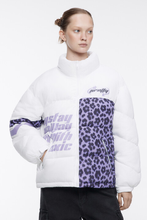 Куртка короткая стеганая с принтом и надписями, Мультиколор, Куртка короткая стеганая с принтом и надписями
Куртка короткая стеганая с принтом и надписями, Мультиколор, Куртка короткая стеганая с принтом и надписями