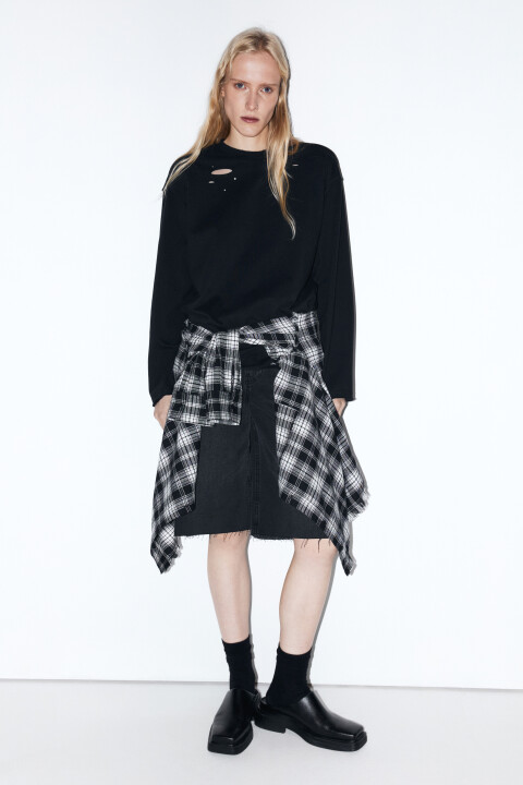 Лонгслив oversize с состаренным эффектом, Черный, Лонгслив oversize с состаренным эффектом
Лонгслив oversize с состаренным эффектом, Черный, Лонгслив oversize с состаренным эффектом