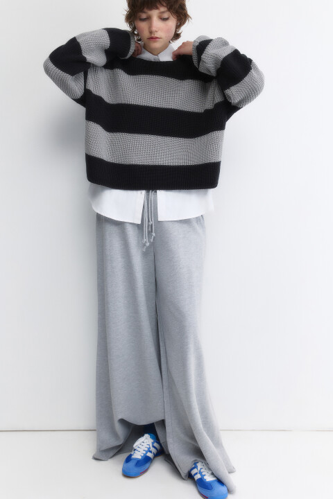 Джемпер oversize вязаный из хлопковой пряжи, Серый, Джемпер oversize вязаный из хлопковой пряжи
Джемпер oversize вязаный из хлопковой пряжи, Серый, Джемпер oversize вязаный из хлопковой пряжи