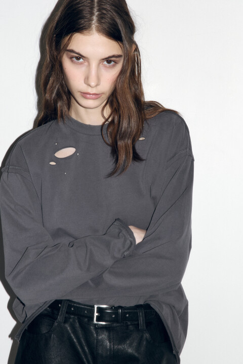 Лонгслив oversize с состаренным эффектом, Серый, Лонгслив oversize с состаренным эффектом
Лонгслив oversize с состаренным эффектом, Серый, Лонгслив oversize с состаренным эффектом