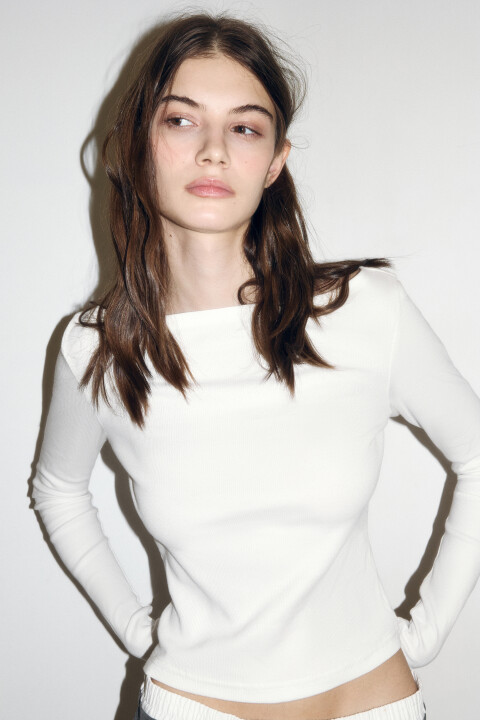 Лонгслив облегающий с вырезом-лодочкой, Молочный, Лонгслив облегающий с вырезом-лодочкой
Лонгслив облегающий с вырезом-лодочкой, Молочный, Лонгслив облегающий с вырезом-лодочкой