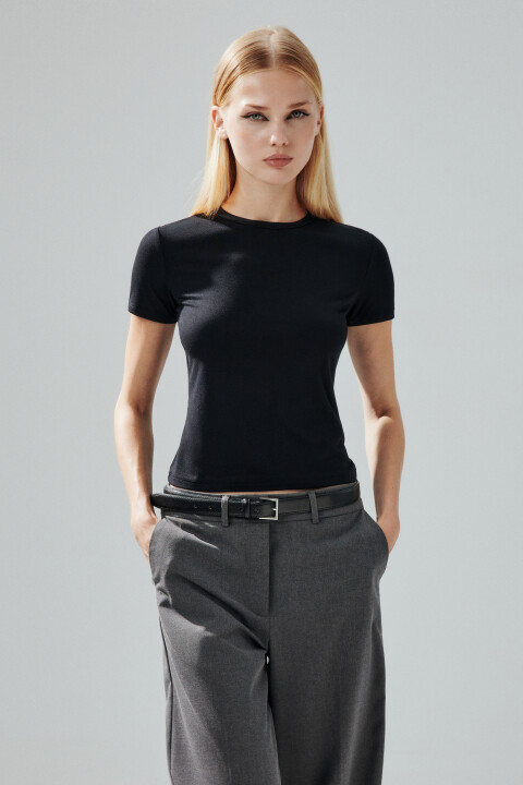 Футболка облегающая из вискозы, Черный, Футболка облегающая из вискозы
Футболка облегающая из вискозы, Черный, Футболка облегающая из вискозы