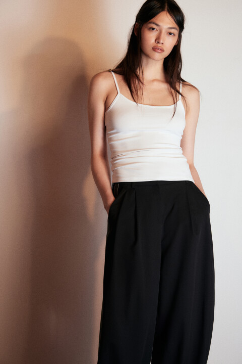 Майка гладкая на тонких бретелях, Серый, Майка гладкая на тонких бретелях
Майка гладкая на тонких бретелях, Серый, Майка гладкая на тонких бретелях