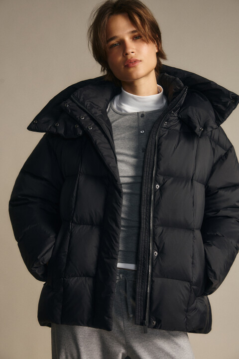 Пуховик на натуральном утеплителе, Черный, Пуховик на натуральном утеплителе
Пуховик на натуральном утеплителе, Черный, Пуховик на натуральном утеплителе