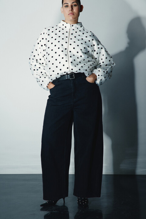 Джинсы barrel fit объемные, Черный, Джинсы barrel fit объемные
Джинсы barrel fit объемные, Черный, Джинсы barrel fit объемные