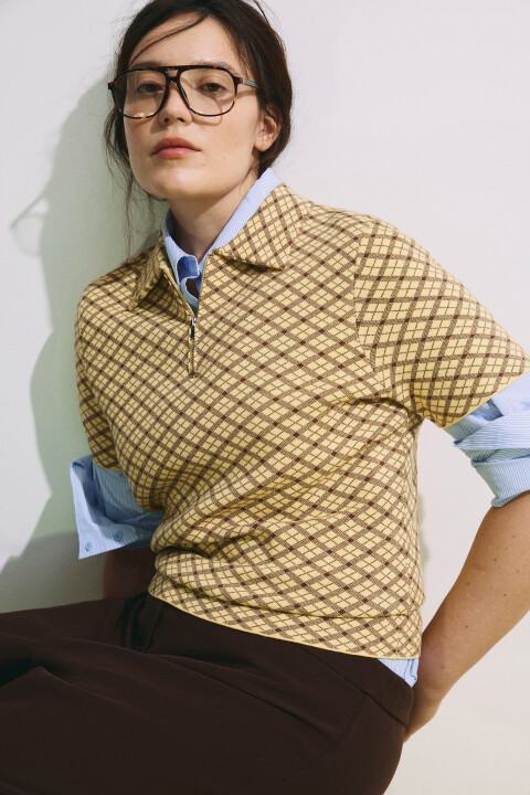 Футболка-поло вязаная жаккардовая на молнии, Желтый, футболка-поло вязаная жаккардовая на молнии
Футболка-поло вязаная жаккардовая на молнии, Желтый, футболка-поло вязаная жаккардовая на молнии