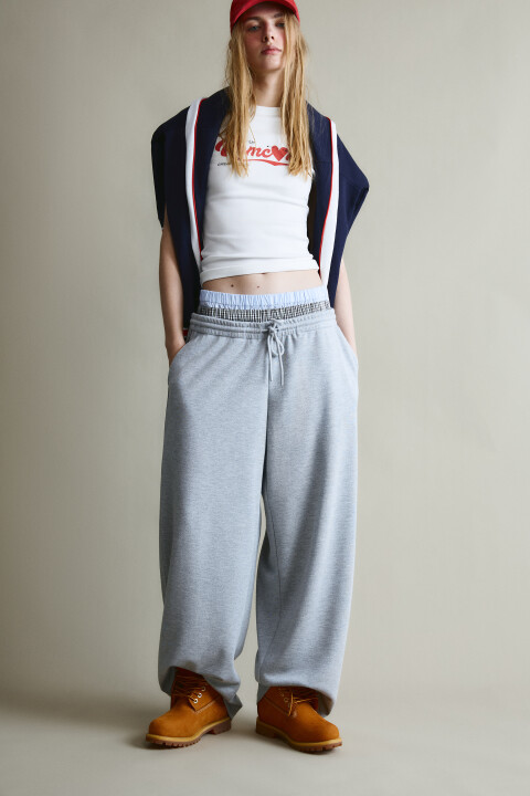 Брюки barrel fit с имитацией второго слоя, Серый, Брюки barrel fit с имитацией второго слоя
Брюки barrel fit с имитацией второго слоя, Серый, Брюки barrel fit с имитацией второго слоя