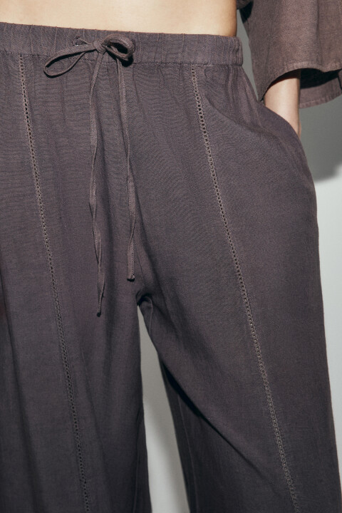 Брюки wide leg со средней посадкой и льном, Коричневый, Брюки wide leg со средней посадкой и льном
Брюки wide leg со средней посадкой и льном, Коричневый, Брюки wide leg со средней посадкой и льном