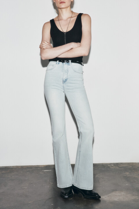 Джинсы клеш с высокой посадкой, Голубой, Джинсы клеш с высокой посадкой
Джинсы клеш с высокой посадкой, Голубой, Джинсы клеш с высокой посадкой