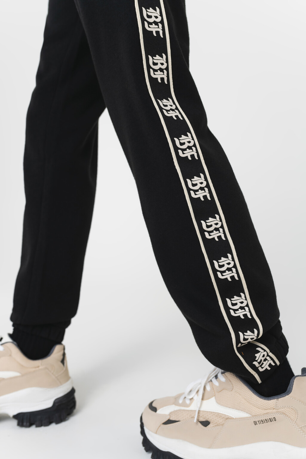 брюки муж. - цвет черный - 4