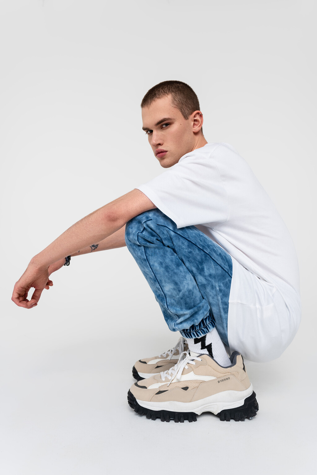 брюки джинсовые - цвет голубой - 1