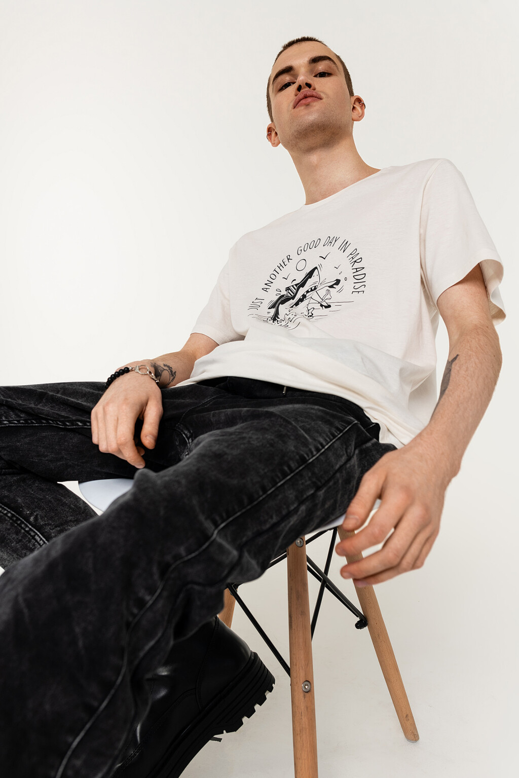 футболка хлопковая свободного кроя с принтом - цвет белый - 1