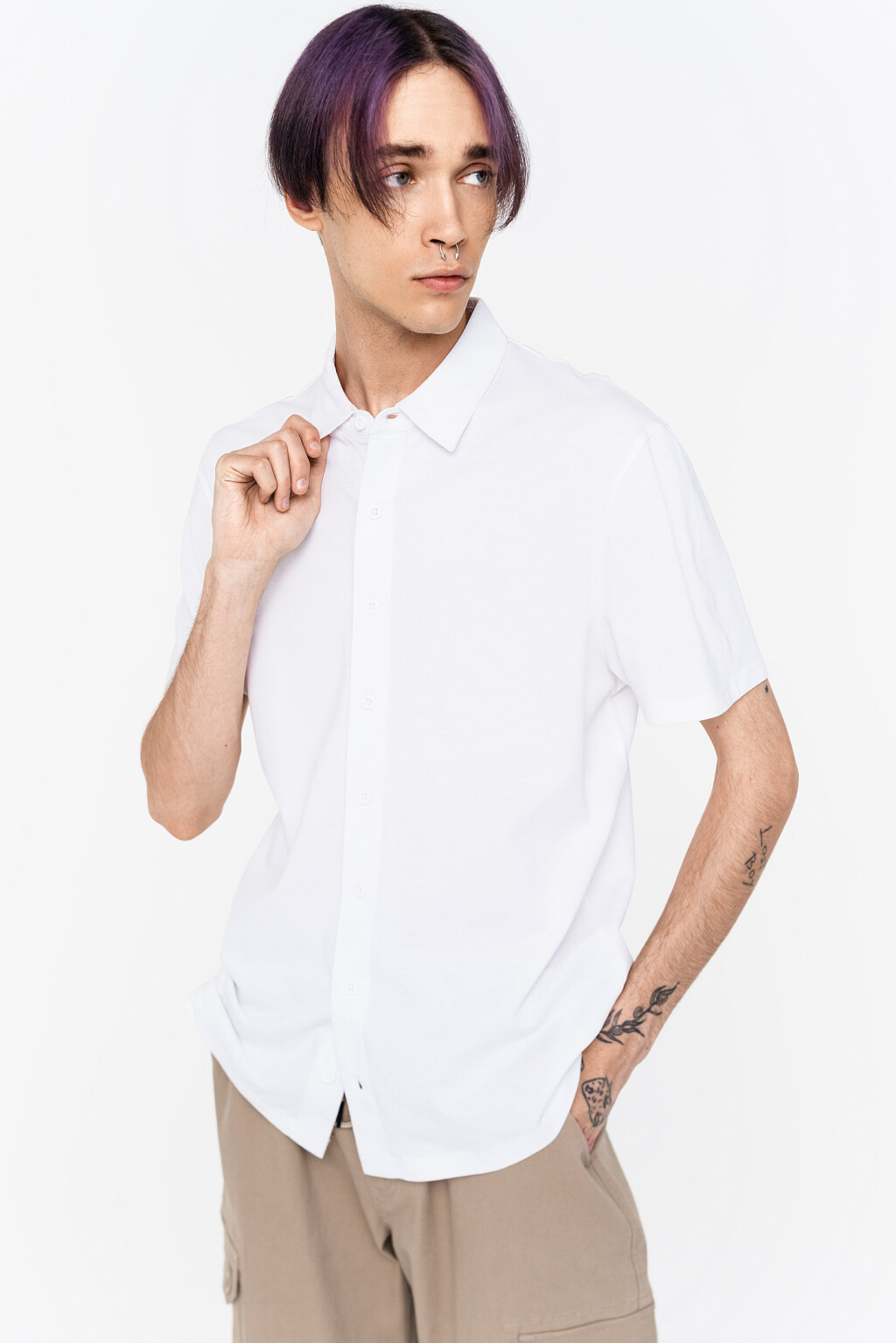 Рубашка хлопковая трикотажная с коротким рукавом - цвет белый - 2