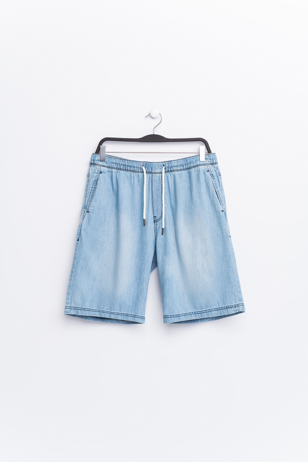 Шорты джинсовые с эластичным поясом на завязках - цвет голубой - 1