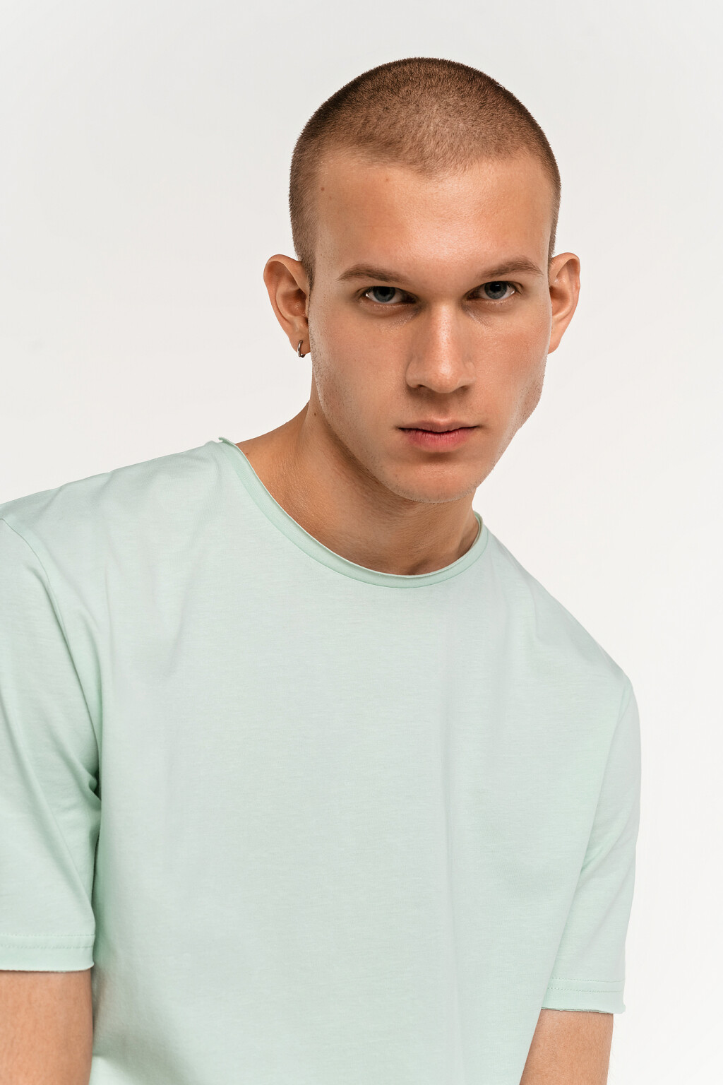 Футболка хлопковая с необработанными краями - цвет голубой - 5