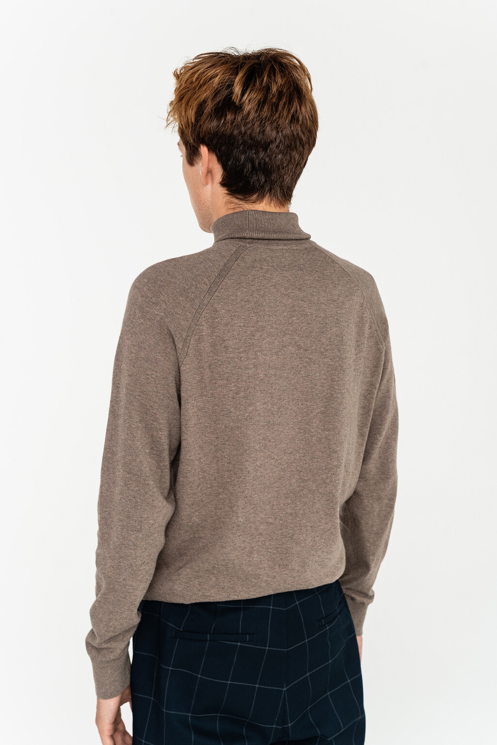 Водолазка свободного кроя с рукавом реглан - цвет коричневый - 4