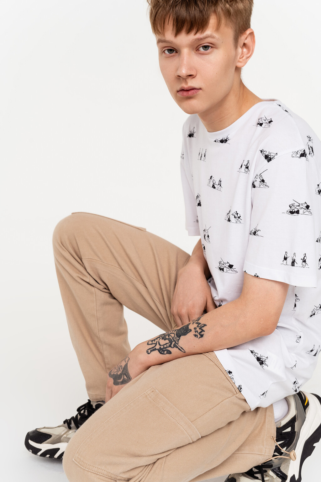 Футболка хлопковая с принтом - цвет белый - 3