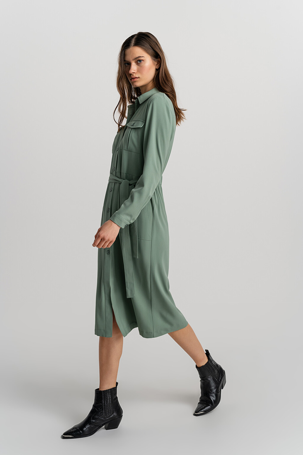 платье-рубашка на пуговицах по всей длине с поясом - цвет зеленый - 2