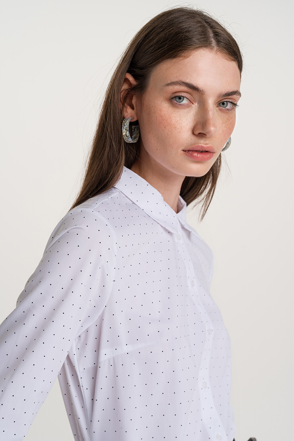 рубашка с длинным рукавом и узором в крапинку - цвет белый - 1