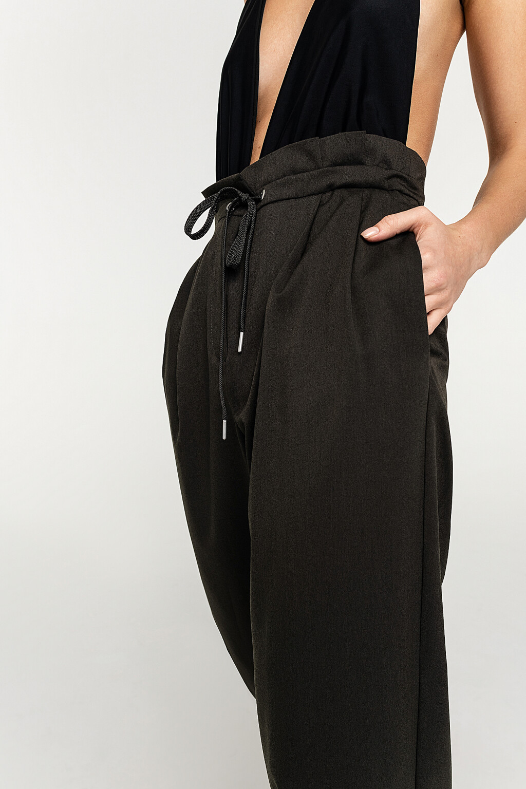 брюки paperbag свободного кроя с кулиской на поясе - цвет зеленый - 4