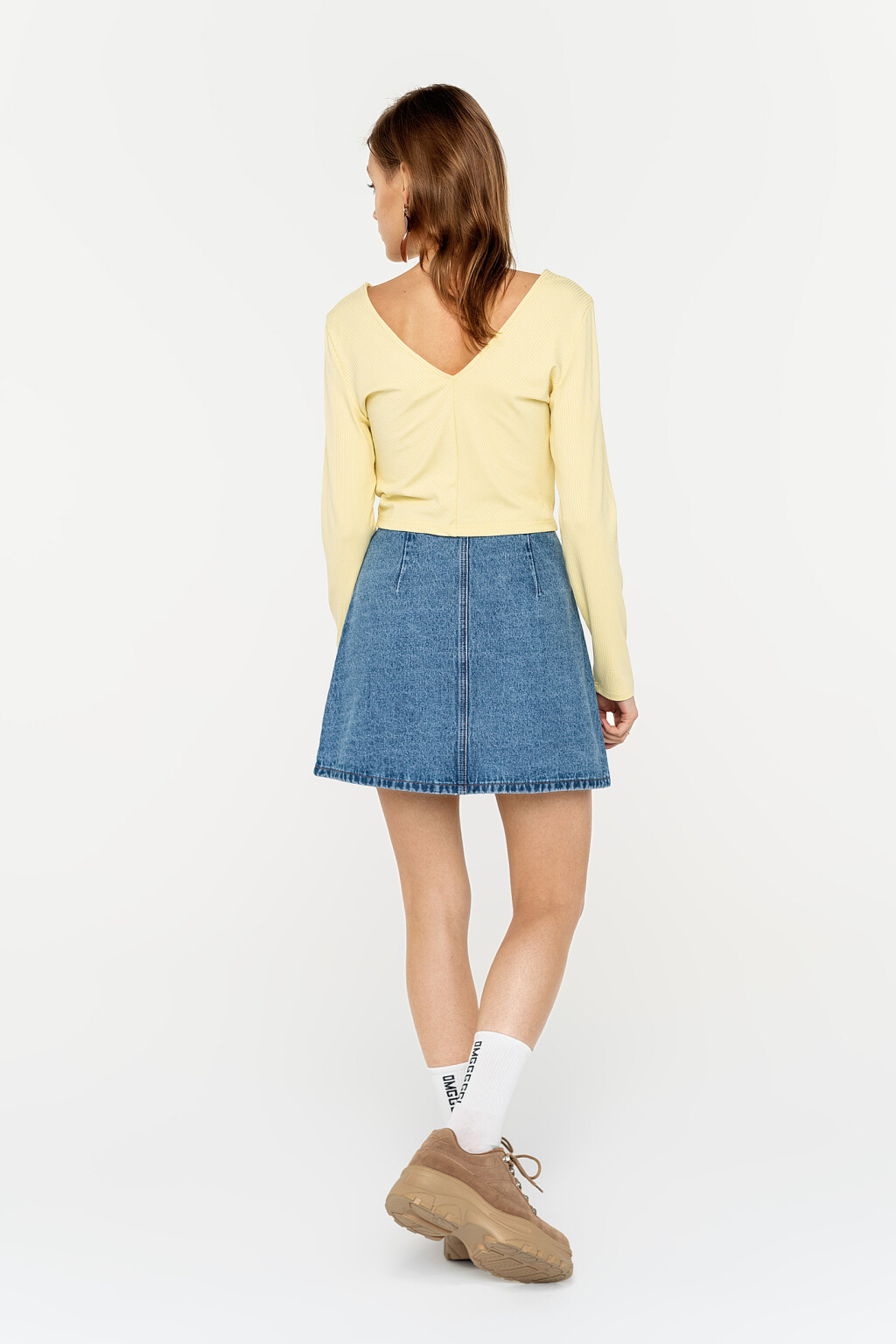 лонгслив укороченный в рубчик со сборкой на груди - цвет желтый - 6