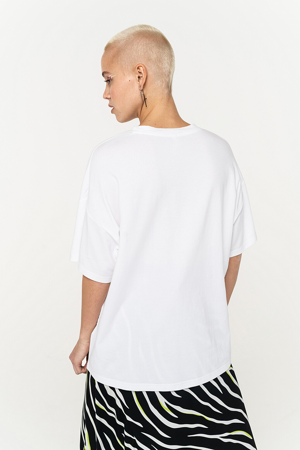 футболка  - цвет белый - 4