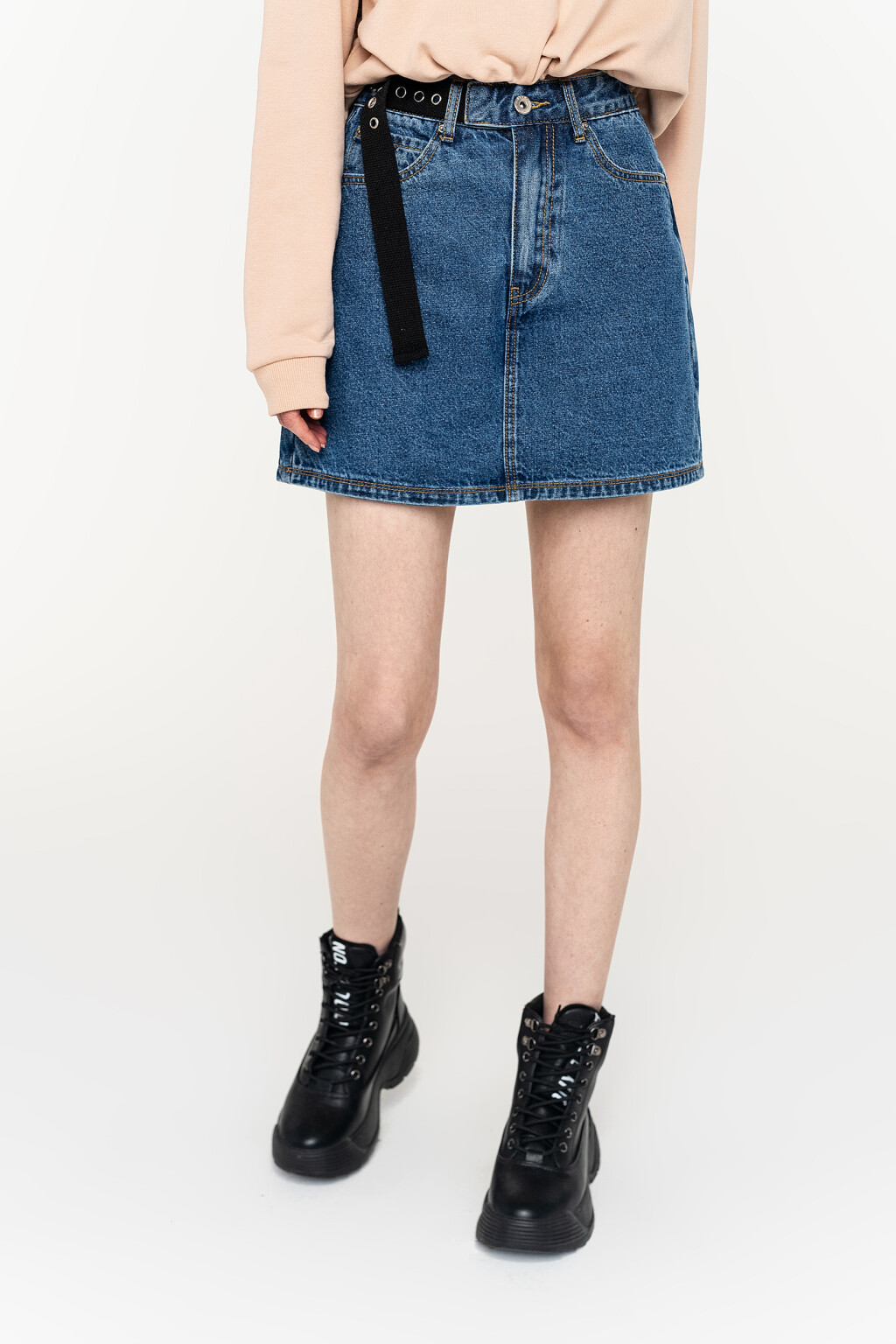 юбка-шорты джинсовые с ремнем - цвет голубой - 4