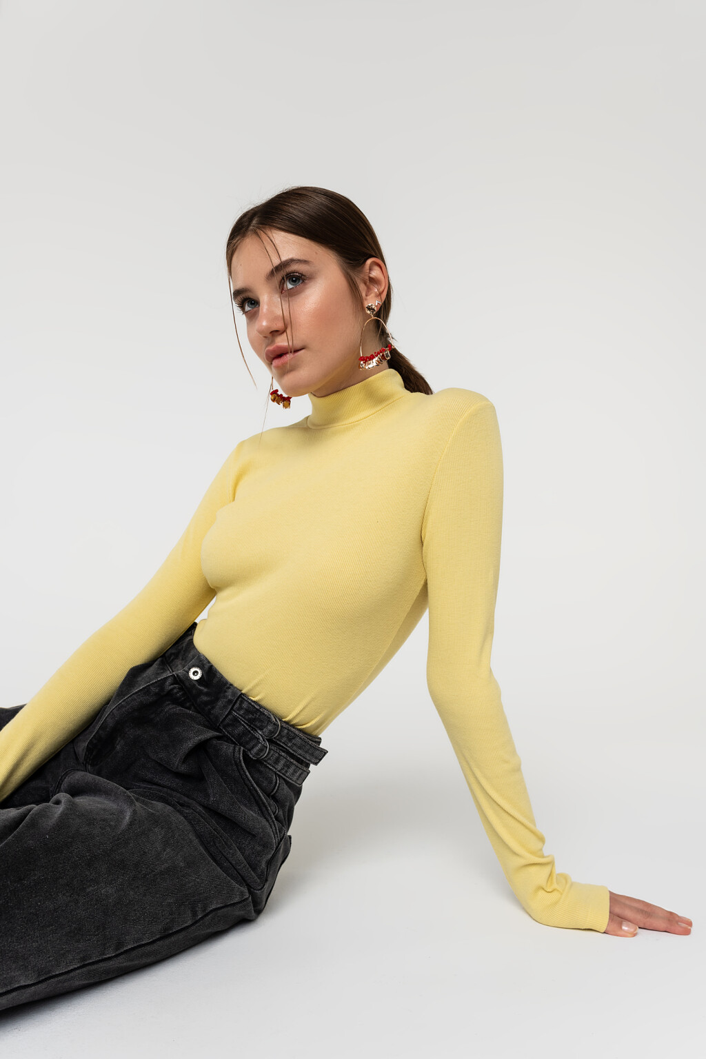 свитер женский - цвет желтый - 1