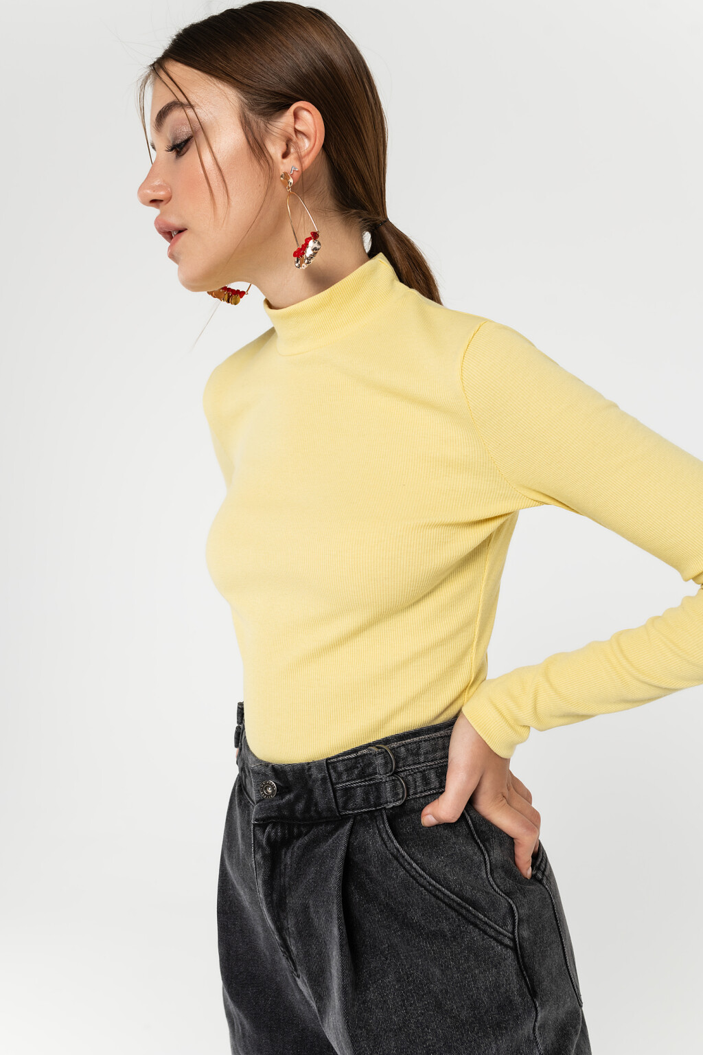 свитер женский - цвет желтый - 4