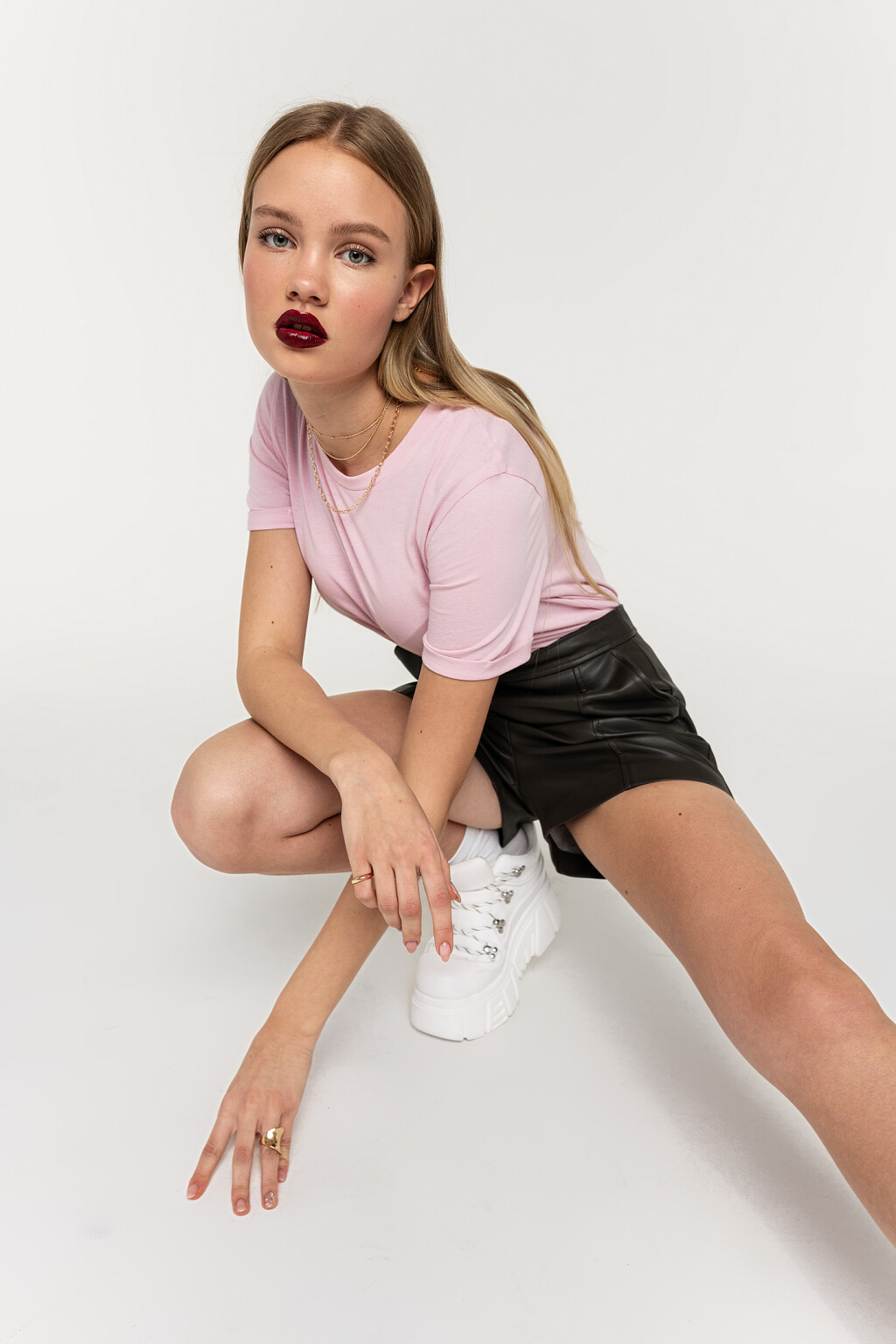 шорты мини из экокожи на пуговицах - цвет зеленый - 2