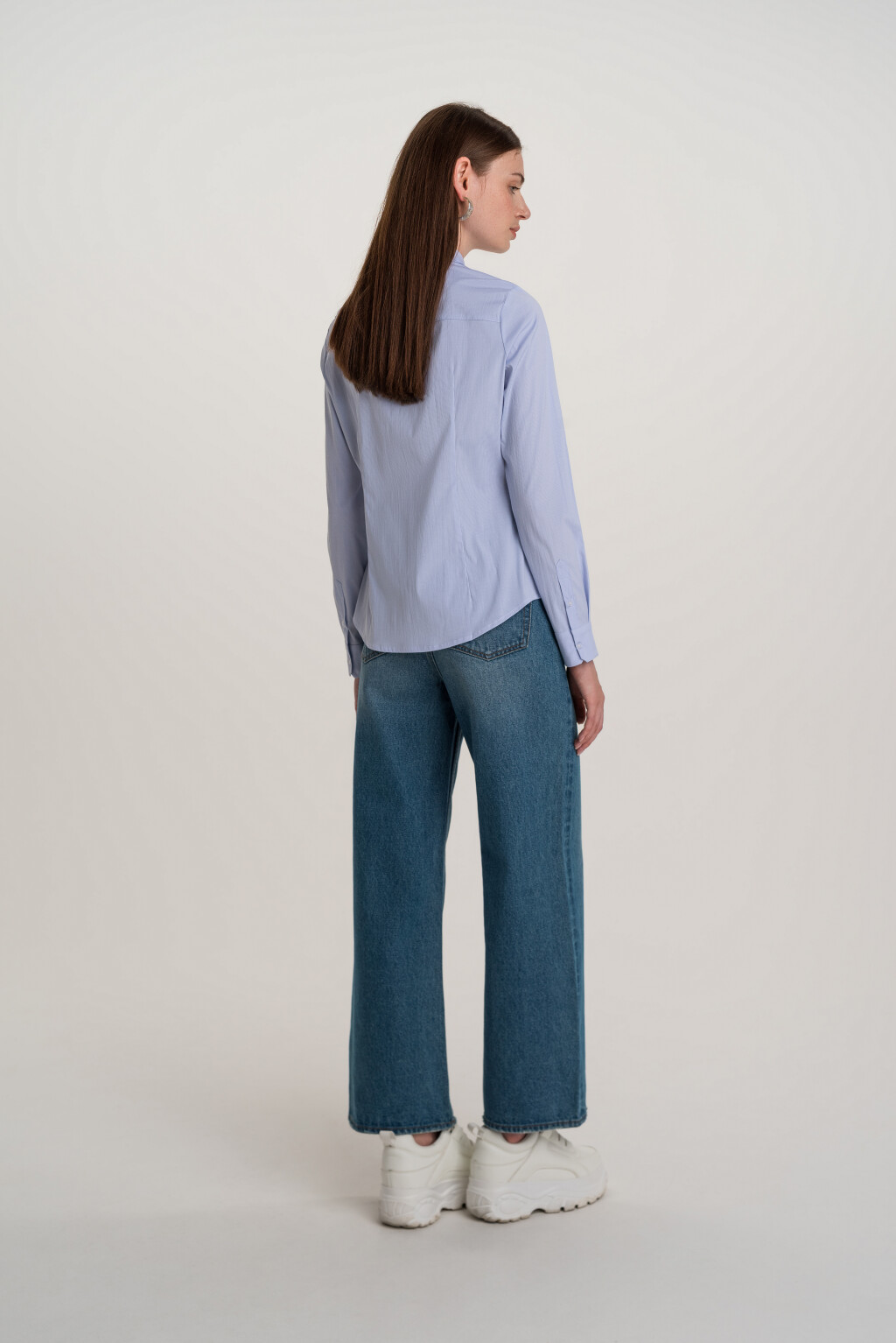 рубашка свободного кроя на пуговицах - цвет голубой - 4