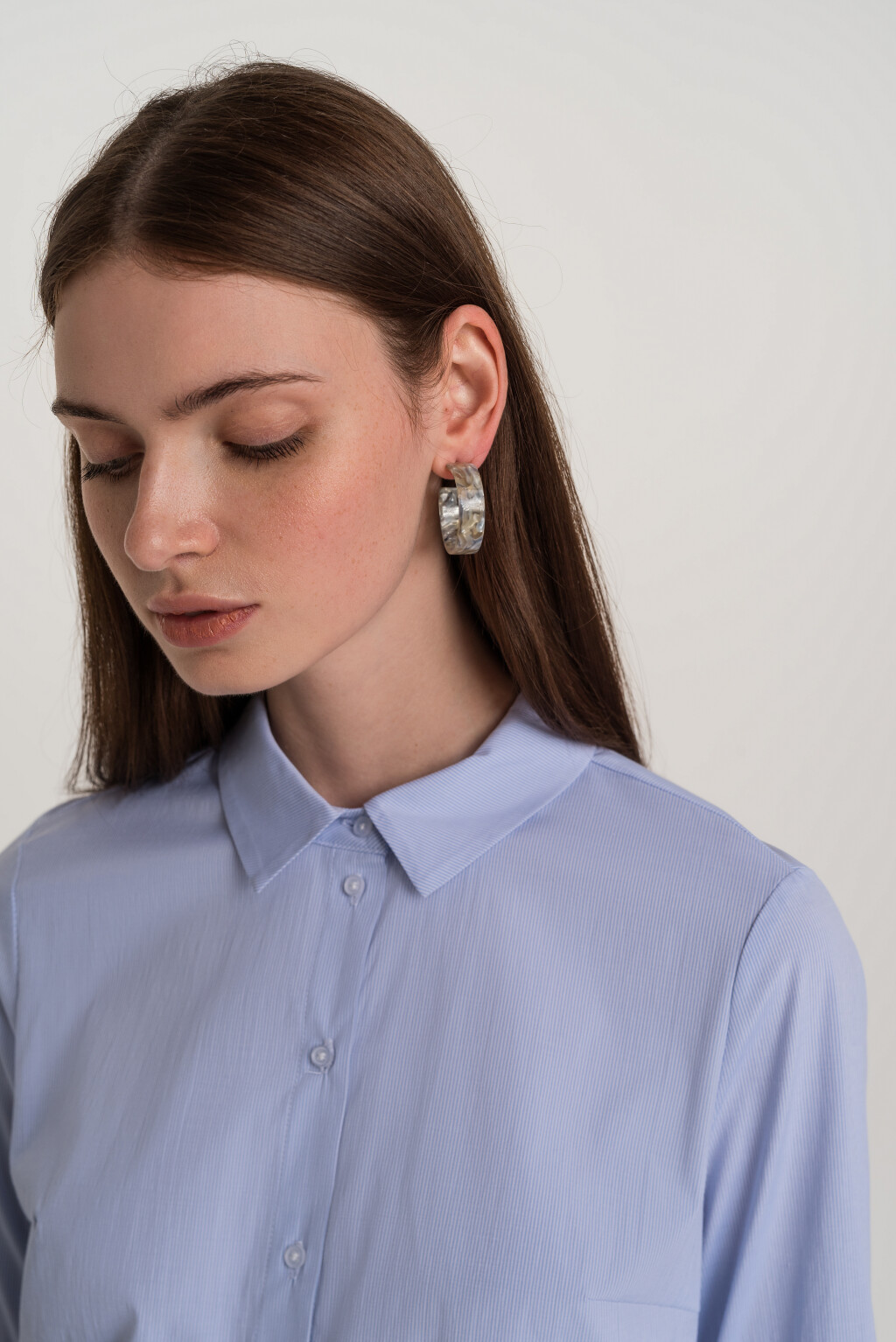 рубашка свободного кроя на пуговицах - цвет голубой - 5