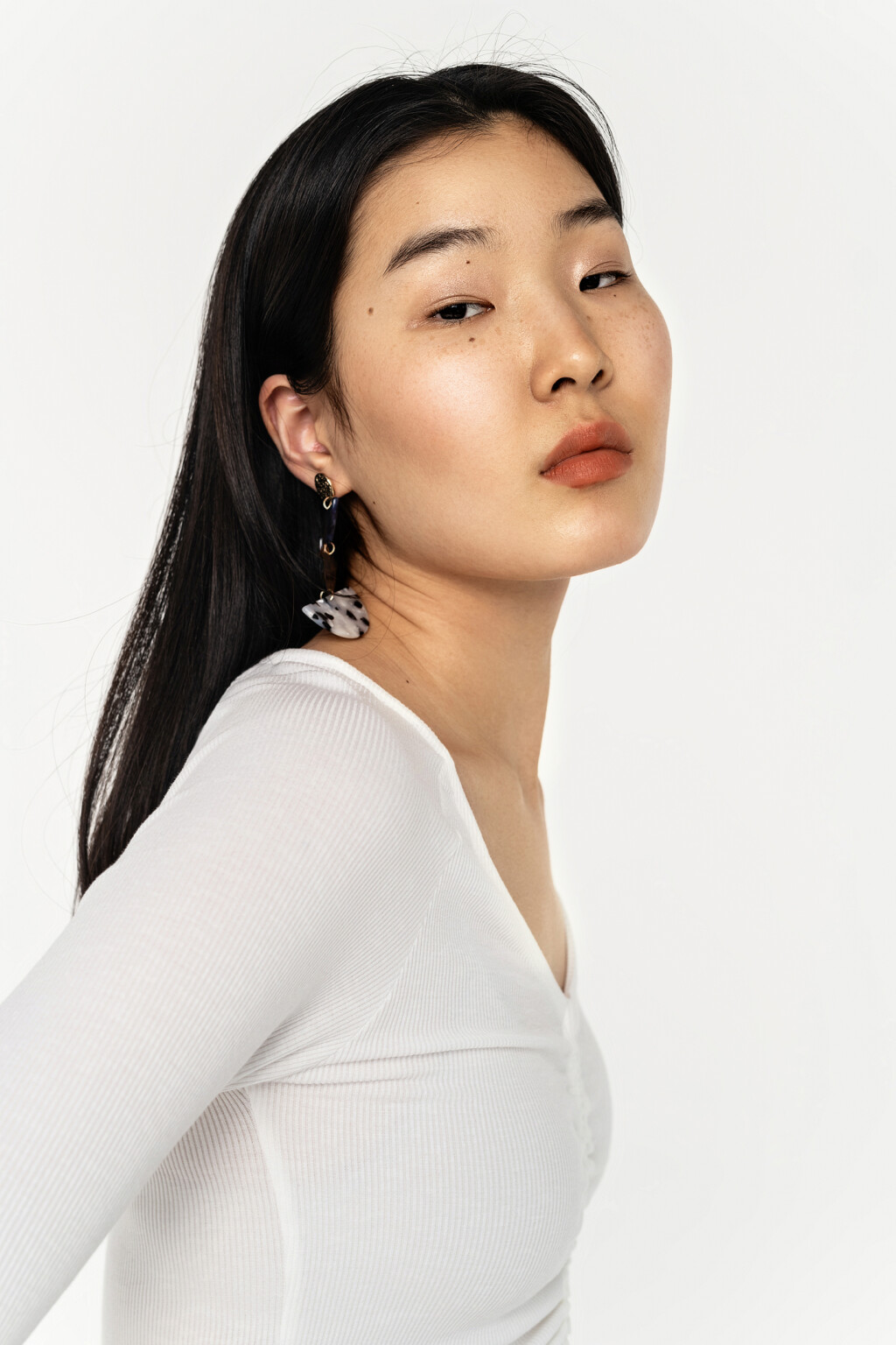 топ трикотажный в рубчик со стяжкой на груди - цвет белый - 3