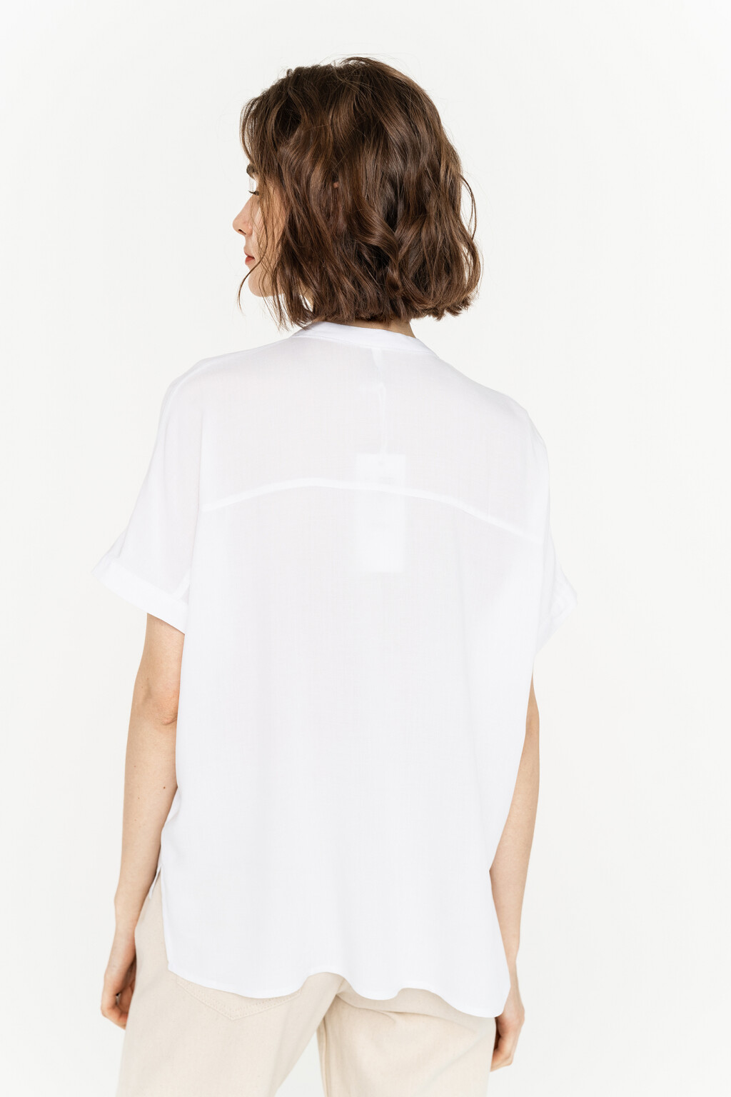 рубашка с короткими рукавами и нагрудными карманами - цвет белый - 4