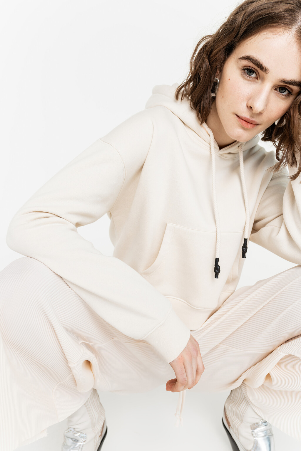 брюки-кюлоты с плиссировкой - цвет бежевый - 2