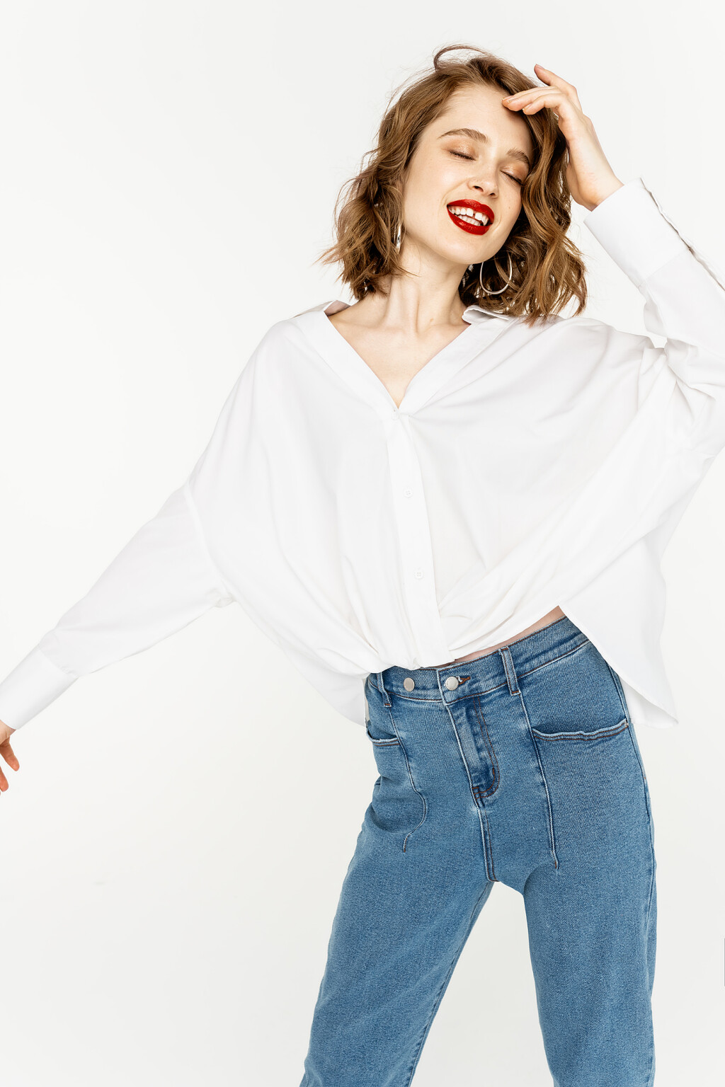 рубашка oversize с подвернутым нижним краем - цвет белый - 5