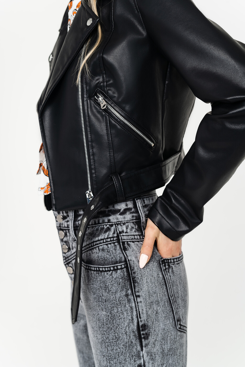 куртка-косуха из экокожи с отложным воротником - цвет черный - 5