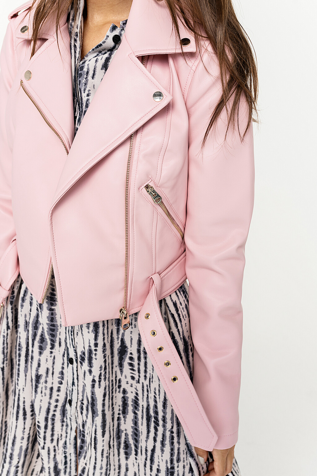 куртка-косуха из экокожи с отложным воротником - цвет розовый - 5