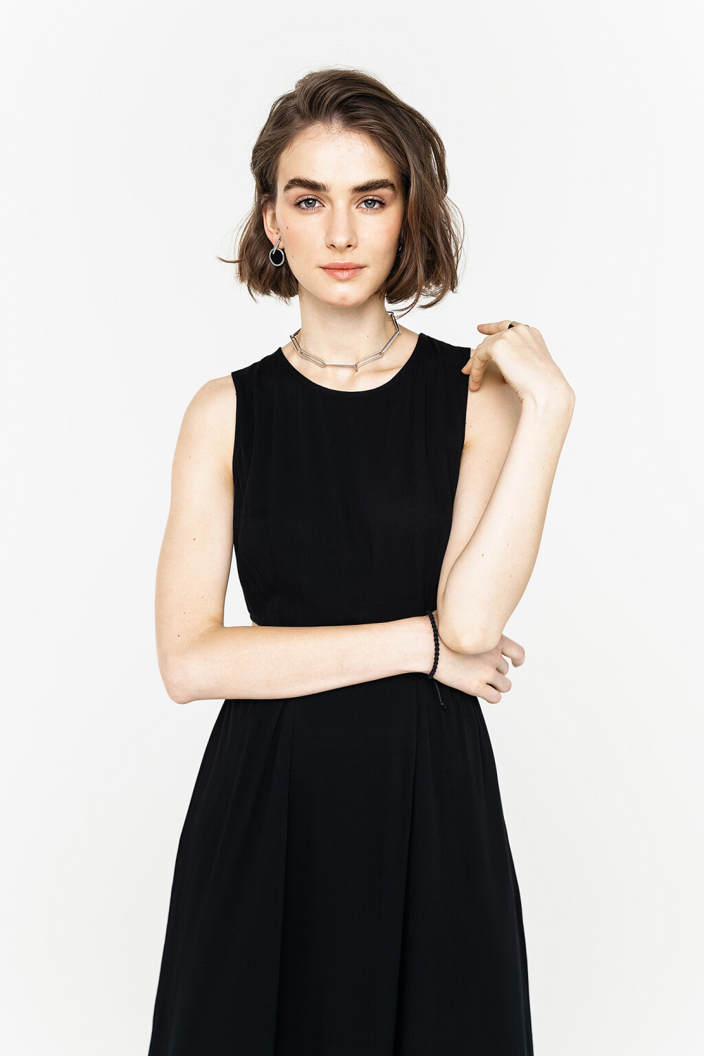 платье длинное без рукавов с разрезами на талии - цвет черный - 3