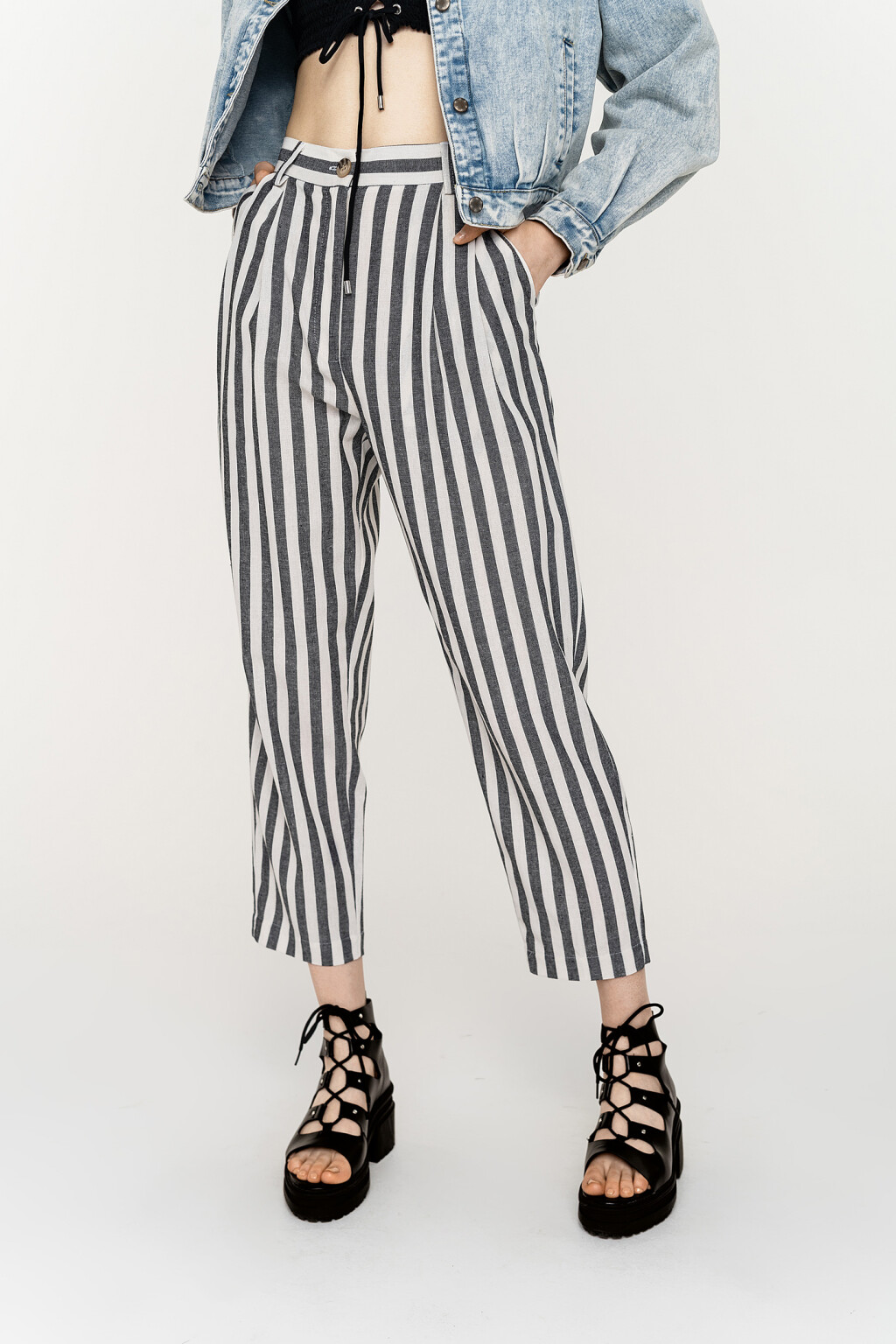 брюки чинос укороченные льняные - цвет черный - 2