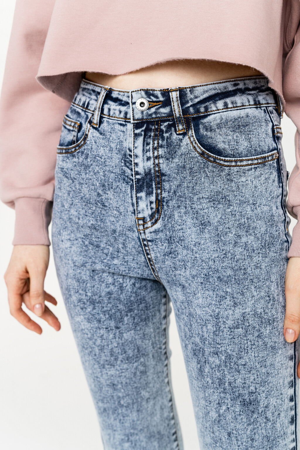 джинсы skinny укороченные с высокой посадкой - цвет голубой - 5