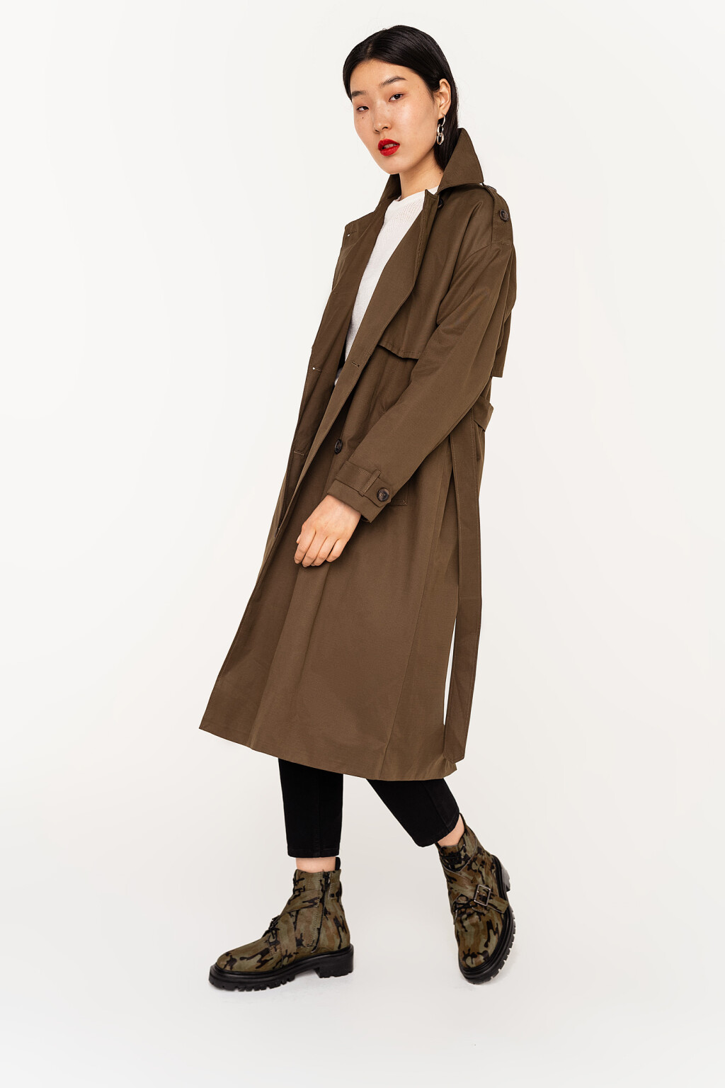 тренчкот двубортный с пелериной и поясом - цвет зеленый - 5