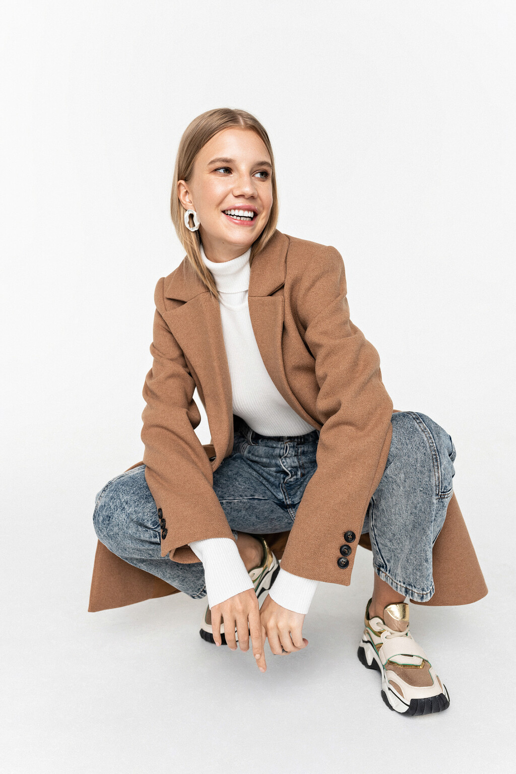 пальто двубортное прямое с отложным воротником и лацканами - цвет бежевый - 1