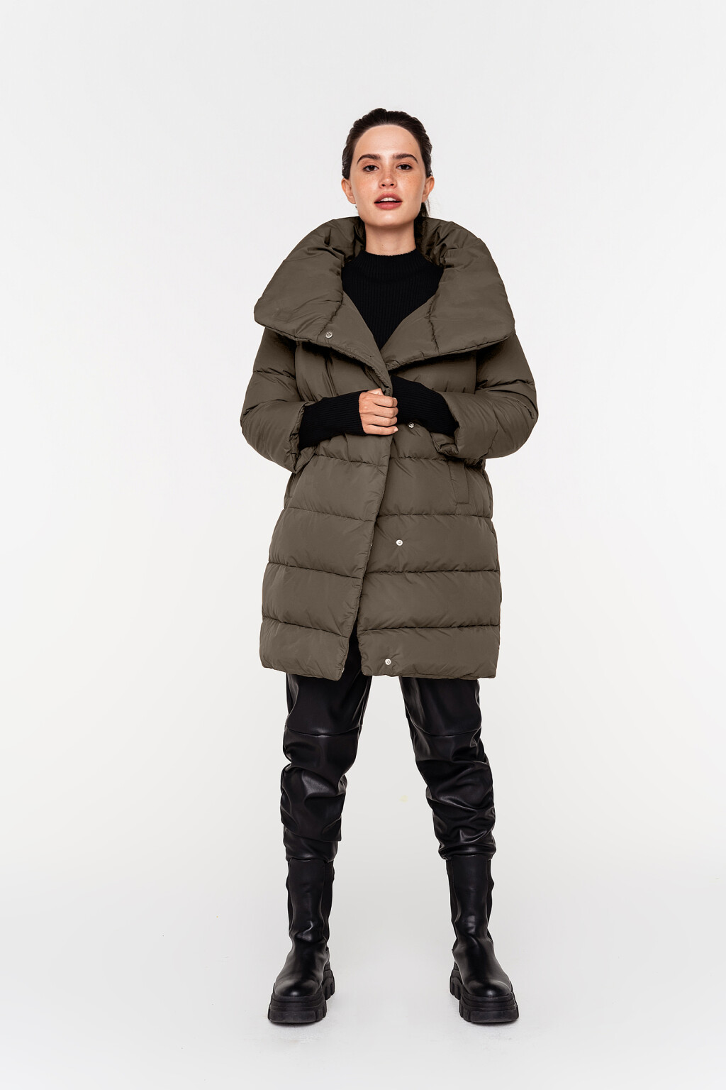 пуховик стеганый с объемным высоким воротом - цвет зеленый - 1