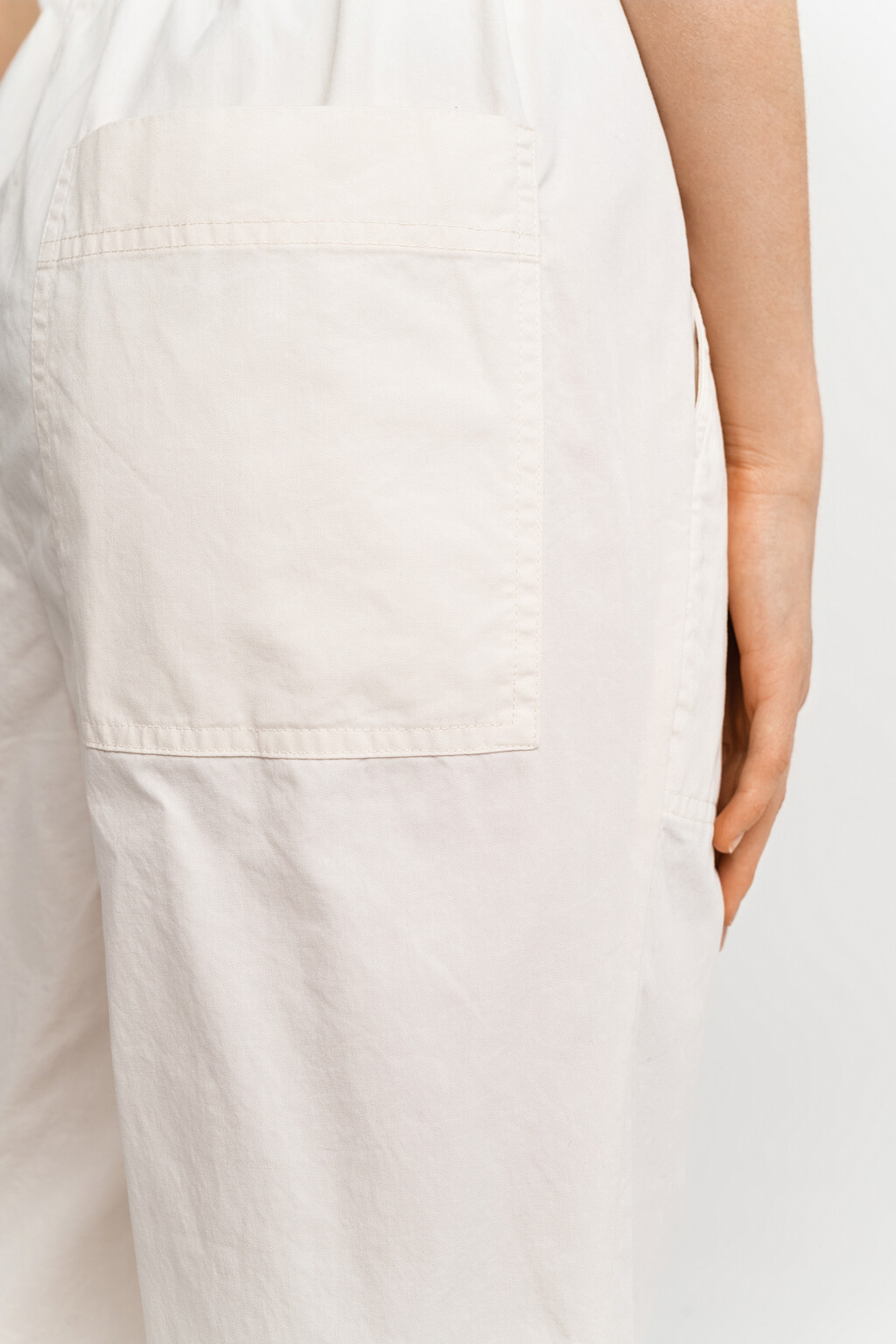 брюки укороченные хлопковые с резинкой на поясе - цвет белый - 5