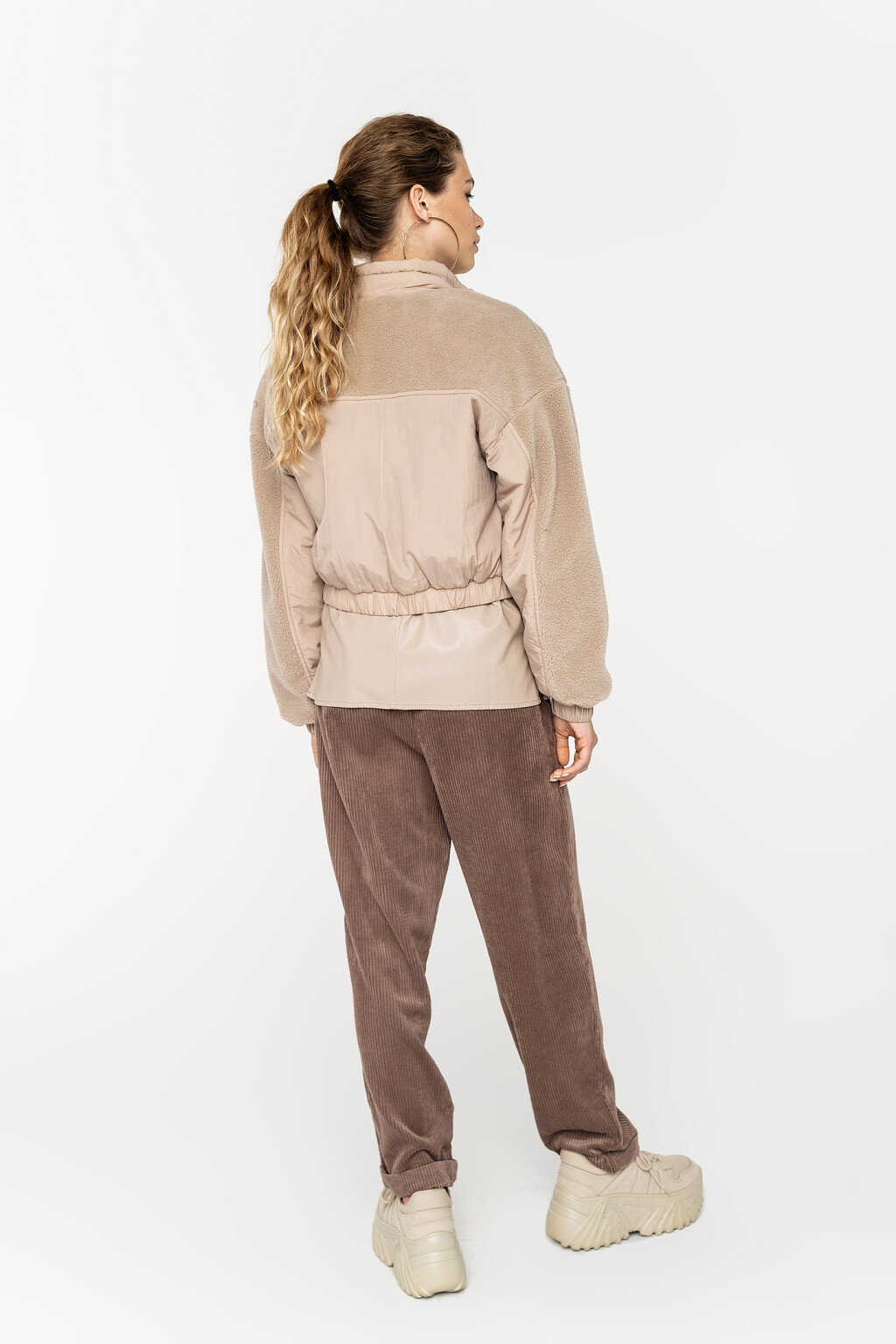 куртка укороченная с наружной отделкой из экомеха - цвет бежевый - 5